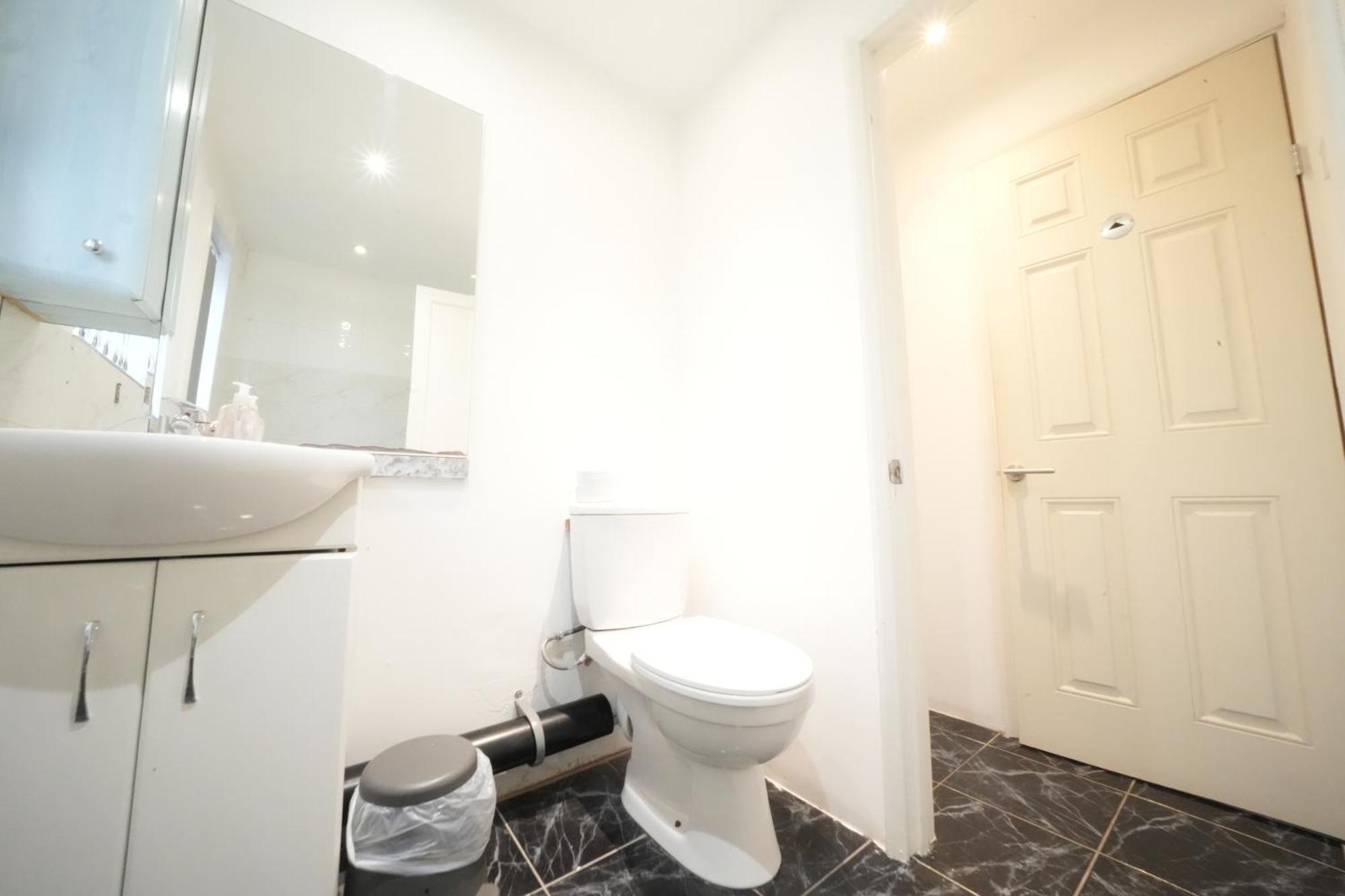 Airport Comfy Stay Harmondsworth Екстер'єр фото
