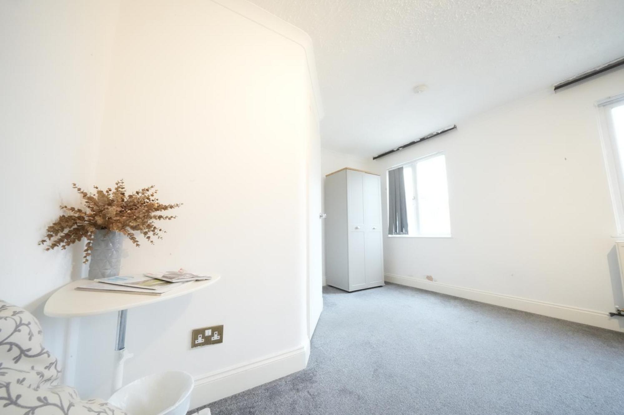 Airport Comfy Stay Harmondsworth Екстер'єр фото